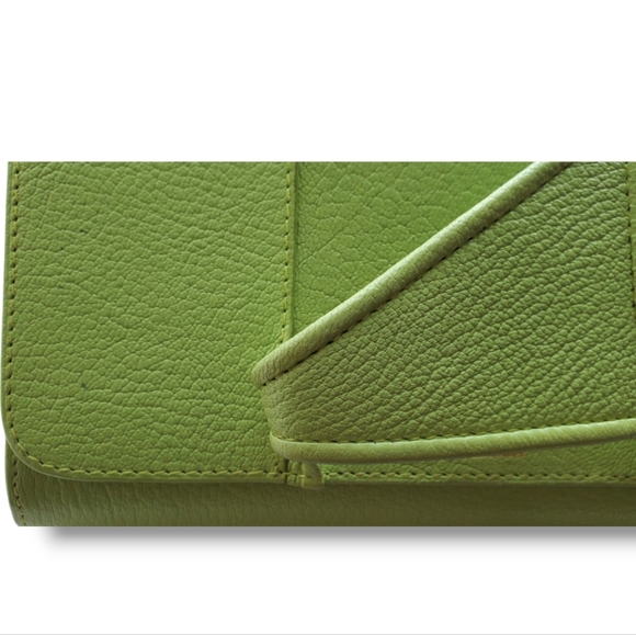 PERRIN PARIS L'ASYMETRIQUE Glove Clutch Green Calfskin Leather Clutch - Picture 12 of 17